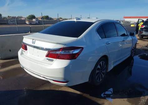 2017 Honda Accord Hybrid Touring z USA, uszkodzony, nr VIN JHMCR6F7XHC007900